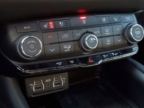 Used 2024 Dodge Durango R/T image 27