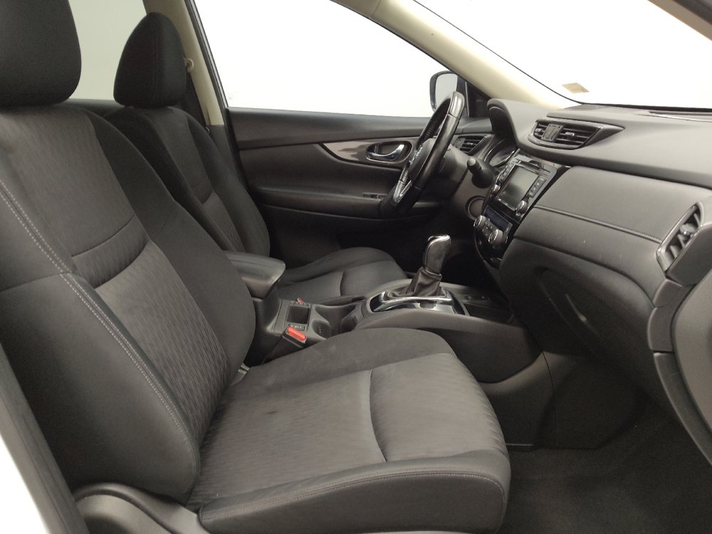 Used 2020 Nissan Rogue SV w/ Sun & Sound Touring Package FWD image 21
