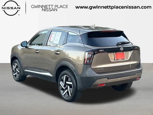 Certified 2025 Nissan Kicks SV image 7