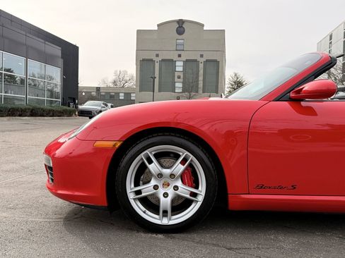Used 2005 Porsche Boxster S image 13
