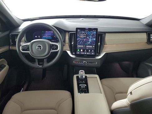 Certified 2026 Volvo XC90 B5 Plus w/ Protection Package AWD/4WD image 18