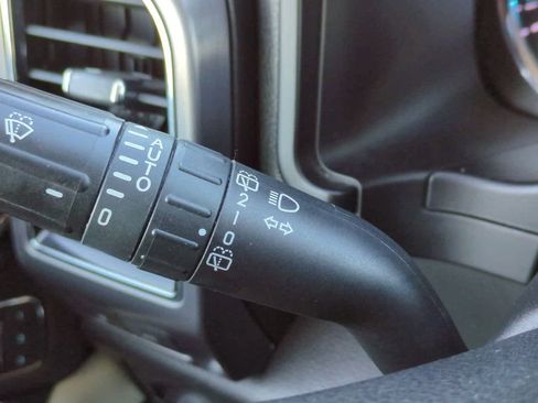 Used 2018 Ford Expedition Platinum image 28