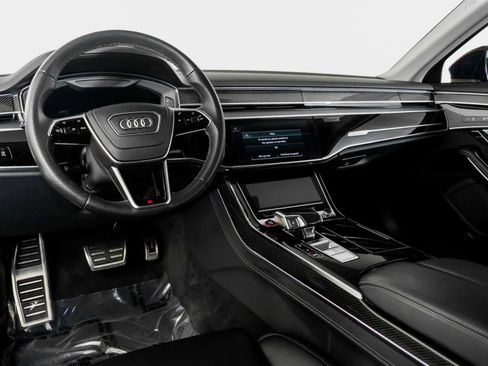Used 2022 Audi S8 w/ S8 Executive Package image 2