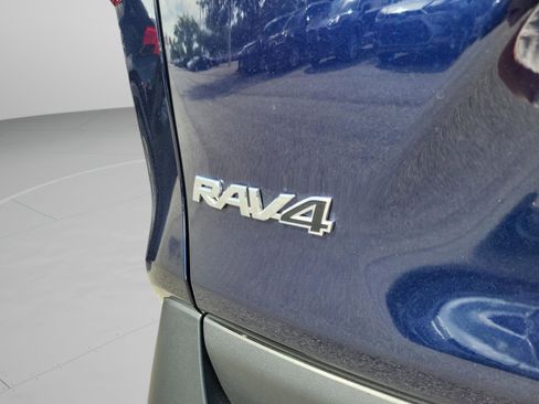 Used 2025 Toyota RAV4 XLE w/ Convenience Package FWD image 30