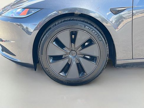 Used 2025 Tesla Model 3 Long Range RWD image 31