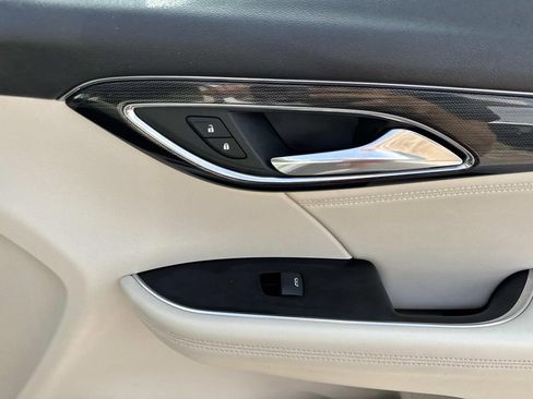 Used 2023 Buick Envision Essence image 15