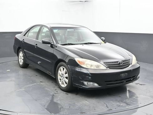 Used 2003 Toyota Camry XLE w/ XLE Premium Pkg FWD image 5