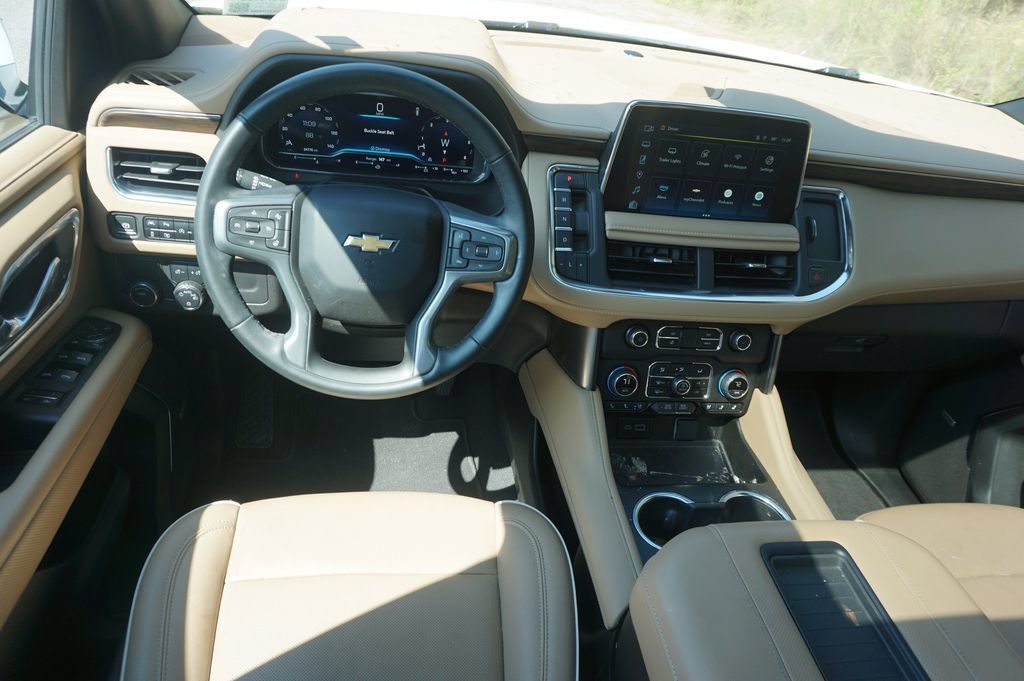 Used 2024 Chevrolet Tahoe Premier RWD image 6