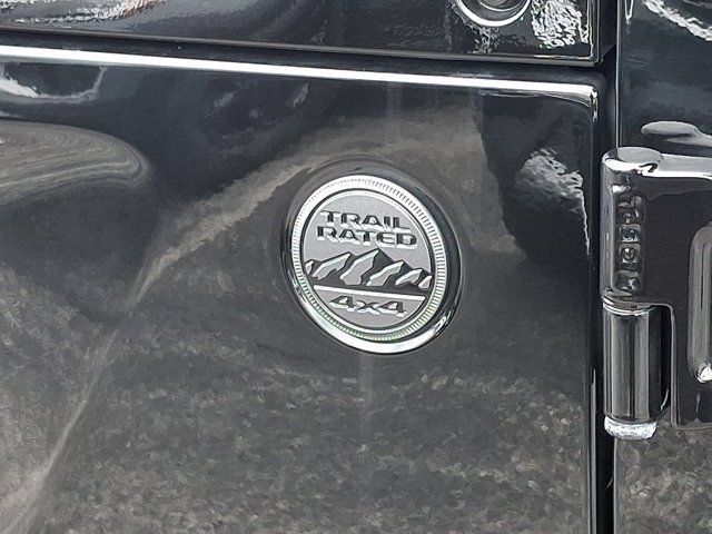 Certified 2023 Jeep Gladiator Sport AWD/4WD image 35