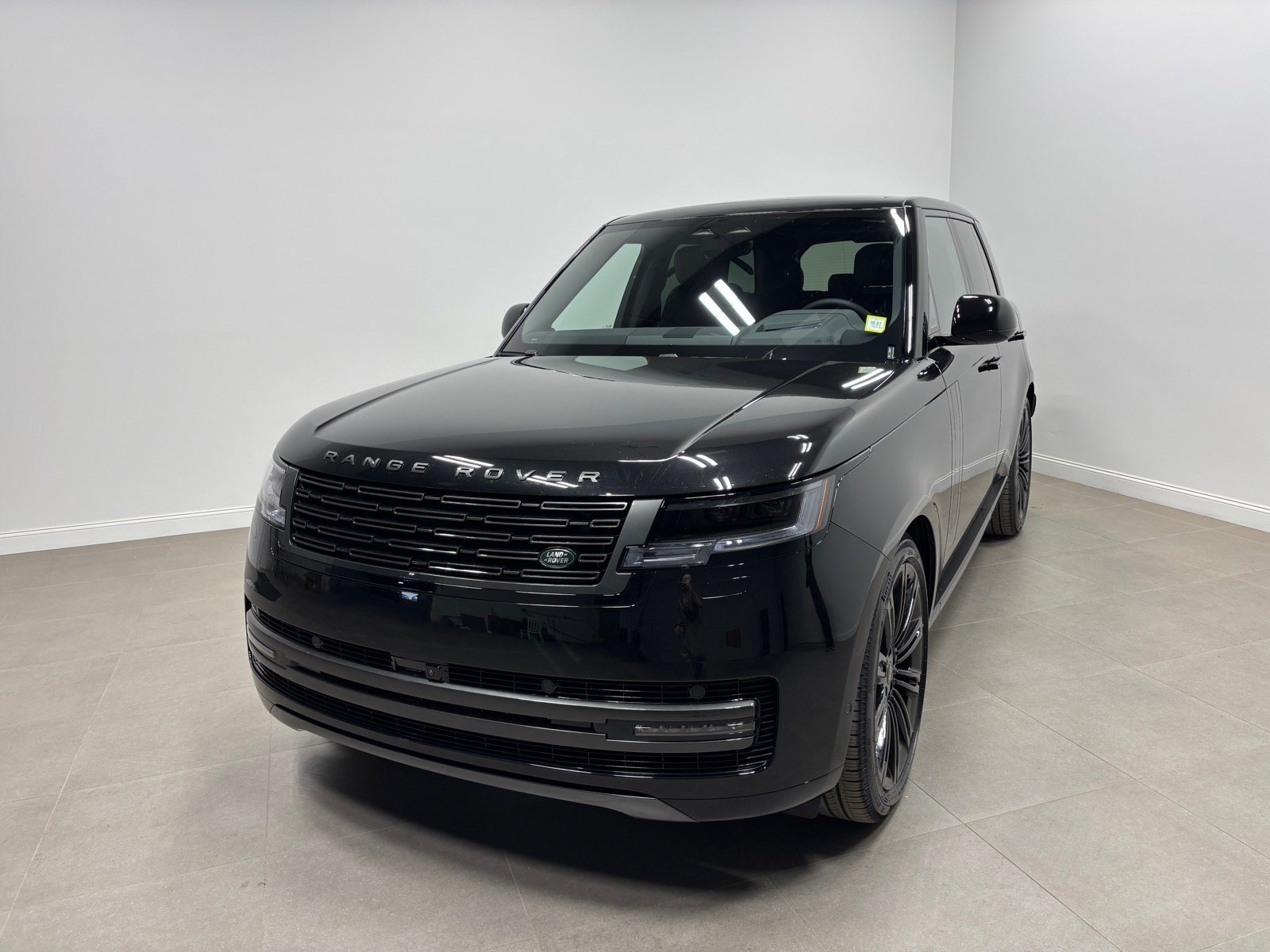 New 2027 Land Rover Range Rover SE AWD/4WD image 2