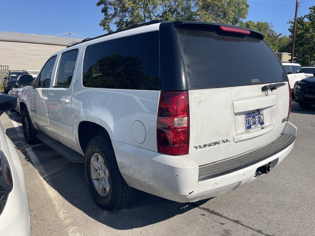 Used 2013 GMC Yukon XL SLT AWD/4WD image 3