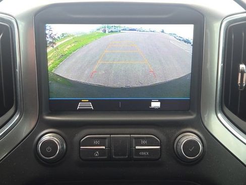 Used 2022 Chevrolet Silverado 1500 LT Trail Boss w/ Safety Package AWD/4WD image 27