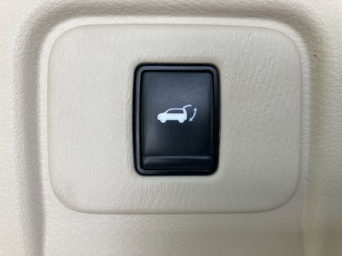 Used 2018 Nissan Murano S image 28