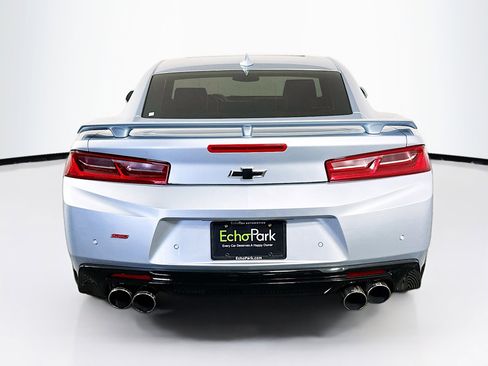 Used 2017 Chevrolet Camaro SS image 7