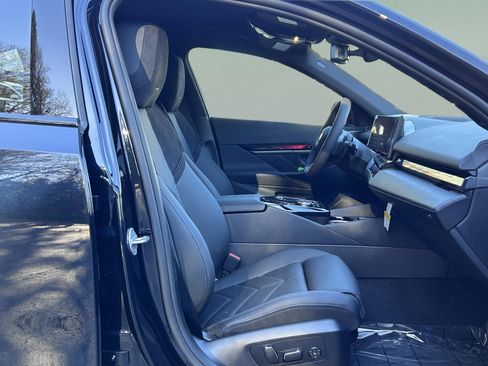 New 2026 BMW 540i xDrive image 28