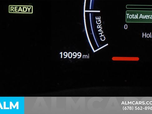 Used 2025 Toyota Camry LE image 56