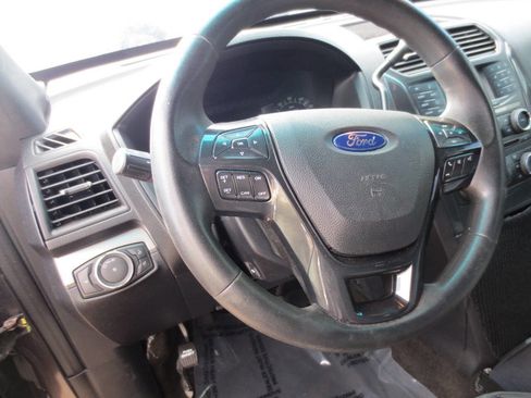 Used 2017 Ford Explorer 4WD Police Interceptor image 10