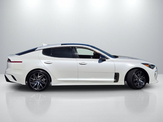 Used 2022 Kia Stinger GT-Line w/ Sun & Sound Package RWD image 3