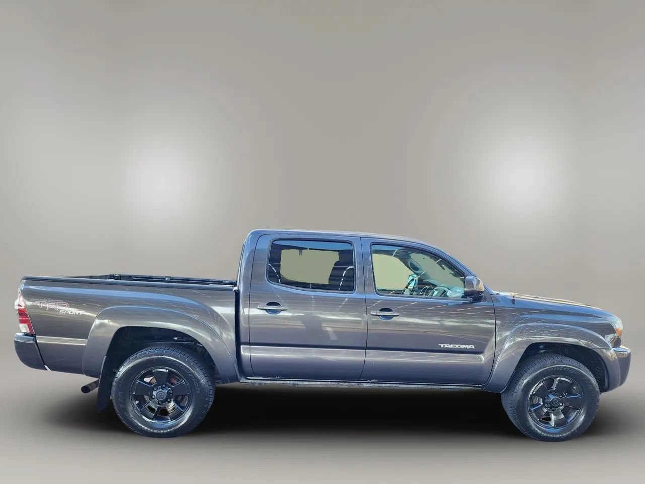 Used 2011 Toyota Tacoma 4x4 Double Cab w/ TRD Sport Pkg w/JBL Audio image 4