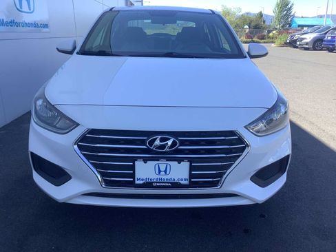 Used 2022 Hyundai Accent SE FWD image 9