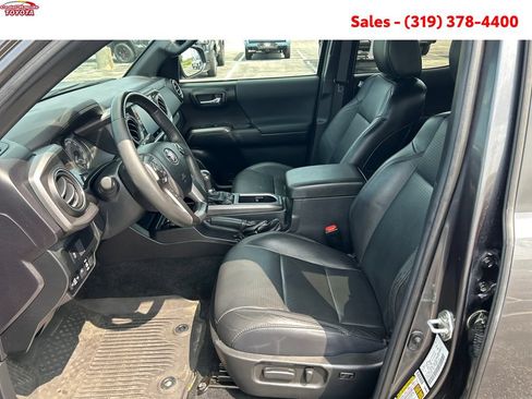 Certified 2022 Toyota Tacoma TRD Sport w/ TRD Premium Sport Package AWD/4WD image 12