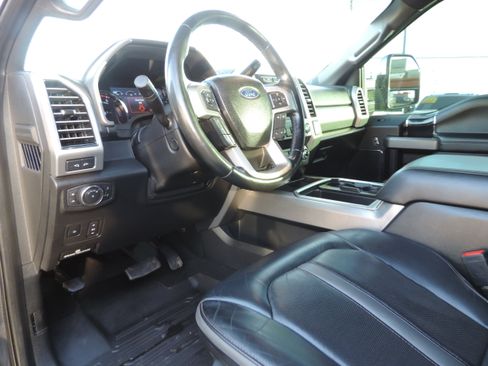 Used 2020 Ford F250 Platinum image 7