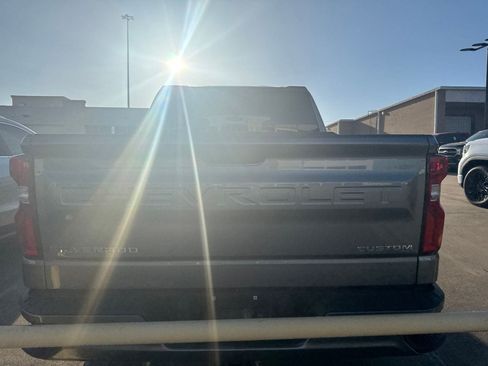 Used 2021 Chevrolet Silverado 1500 Custom RWD image 6