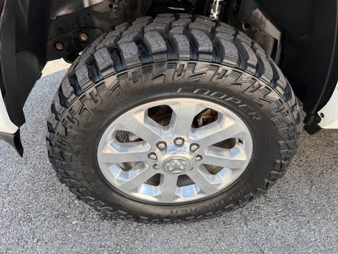 Used 2019 RAM 2500 Laramie AWD/4WD image 14