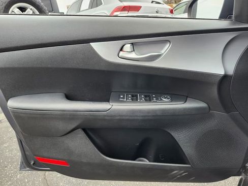 Used 2023 Kia Forte LXS image 29