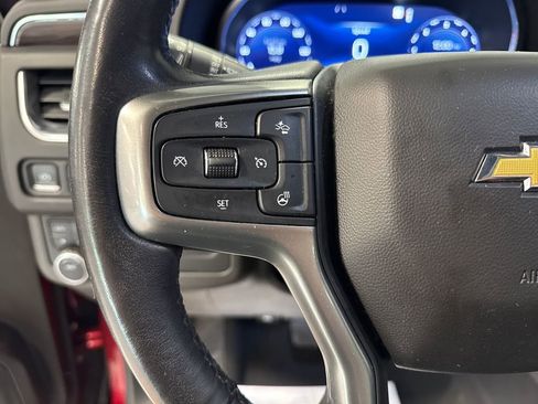 Used 2022 Chevrolet Suburban LT w/ Luxury Package AWD/4WD image 5