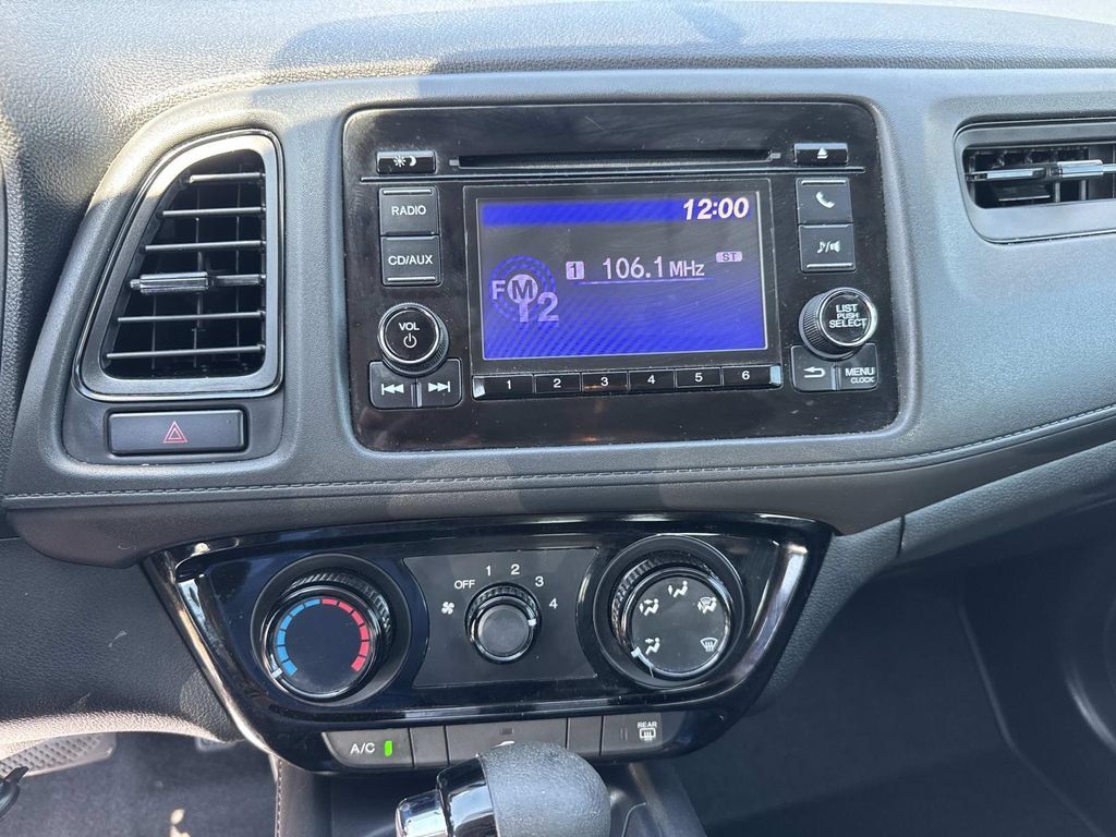 Used 2017 Honda HR-V LX image 26