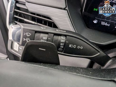 Used 2025 GMC Acadia Elevation w/ LPO, All-Weather Package AWD/4WD image 21