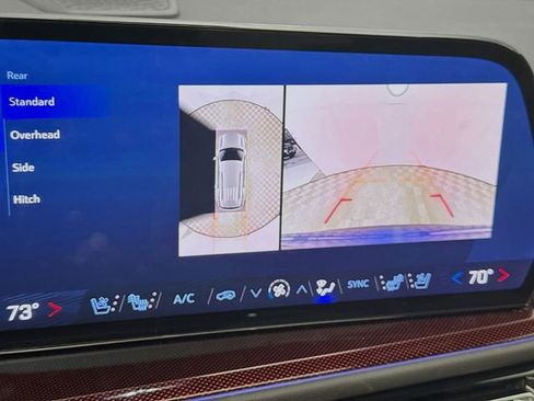 Used 2024 Chevrolet Traverse RS image 15