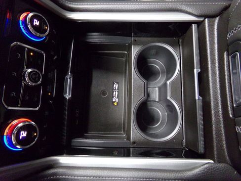 Used 2021 GMC Yukon Denali image 24