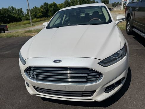Used 2014 Ford Fusion SE w/ Equipment Group 202A FWD image 6