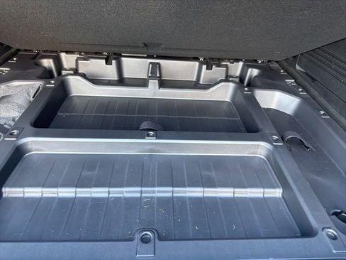 Used 2025 GMC Hummer EV 2X image 31