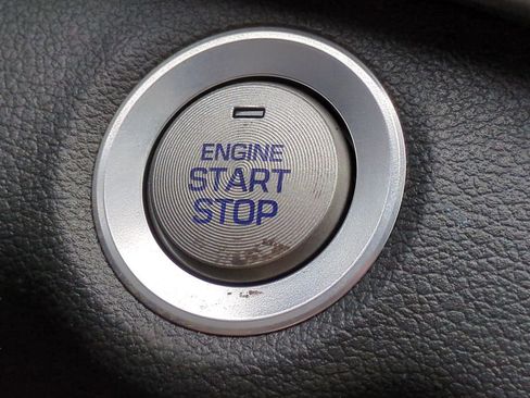 Used 2017 Hyundai Elantra Value Edition image 24