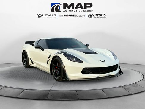 Used 2017 Chevrolet Corvette Grand Sport image 7