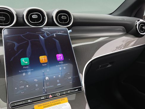 New 2026 Mercedes-Benz GLC 300 image 21