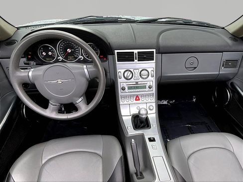 Used 2007 Chrysler Crossfire Limited RWD image 7
