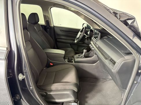 Used 2025 Honda CR-V LX image 29