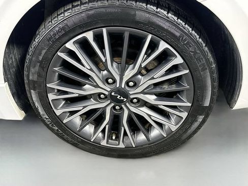 Used 2022 Kia Forte GT-Line w/ GT-Line Premium Package FWD image 32