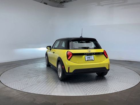 Used 2026 MINI Cooper S image 9