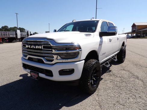 Used 2026 RAM 2500 Laramie AWD/4WD image 67
