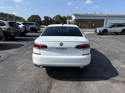 Used 2020 Volkswagen Passat 2.0T SE FWD image 7