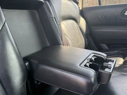Used 2012 INFINITI QX56 4WD w/ Deluxe Touring Pkg image 33