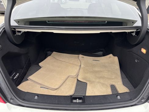 Used 2010 Mercedes-Benz C 300 Sedan image 16