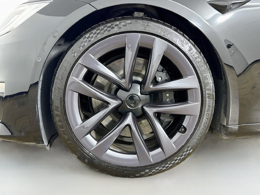 Used 2022 Tesla Model S Plaid AWD/4WD image 30