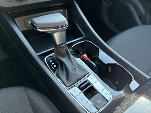 Used 2025 Hyundai Tucson SE image 20