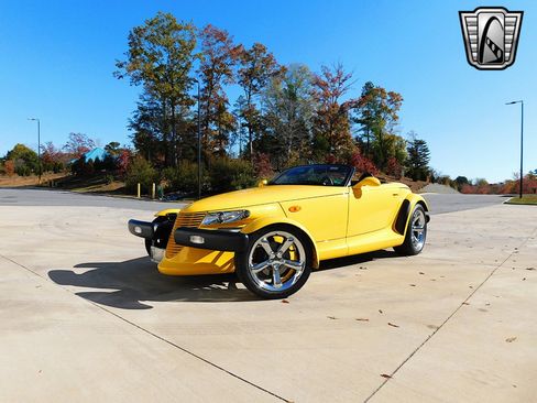 Used 2000 Plymouth Prowler image 2